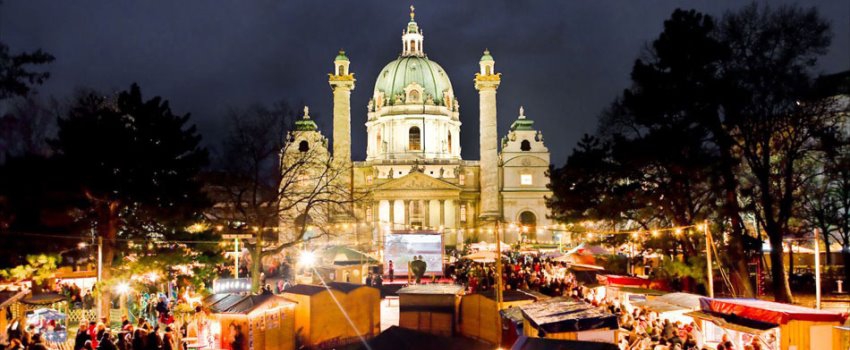 A Resselparkban található adventi vásár idén is megnyitotta kapuit